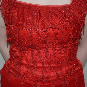 Rochie in nuanta de rosu, inchidere cu fermoar, croi simplu - Img 4