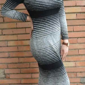 Rochie in tendinte de toamna-iarna cu design de dungi gri-negru - Img 3