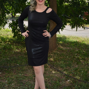 Rochie neagra, cu un decupaj pe umarul stang - Img 3