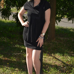 Rochie neagra, tinereasca, tip gogosar si mulata pe spate - Img 4
