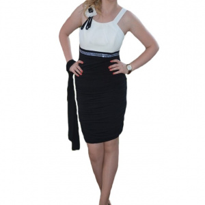 Rochie scurta de ocazie, cambrata pe corp