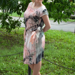Rochie tinereasca cu imprimeu rafinat, model scurt cu croi lejer - Img 6