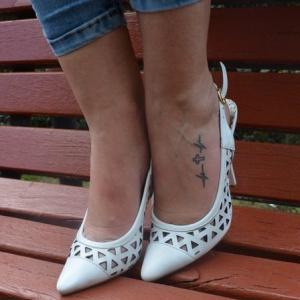 Sandale elegante , stiletto, din piele naturala perforate, de culoare alba - Img 3