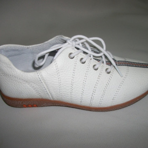 Adidas comod, talpa maro, inchidere cu sireturi frontale moderne - Img 2