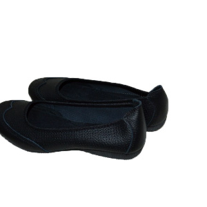 Balerin simplu, nuanta de negru, design de perforatii aplicate - Img 3