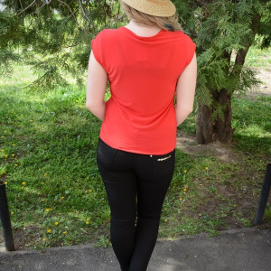 Bluza, din material elastic, de culoare rosie, si insertii argintii - Img 5