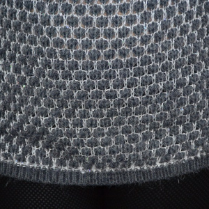 Bluza gri, de iarna, din material cu aspect pufos, design clasic - Img 2
