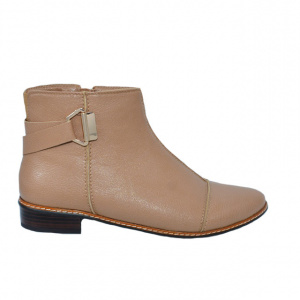 Botina moderna cu varf usor alungit, neagra, cu design de cusaturi - Img 1