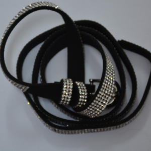 Curea cu cristale argintii aplicate pe fond negru, model elegant - Img 3