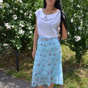 Fusta lejera, midi, nuanta de albastru, cu imprimeu floral multicolor - Img 4