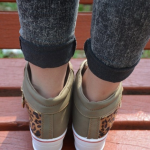 Ghete tineresti, cu imprimeu animal print si platforma - Img 4