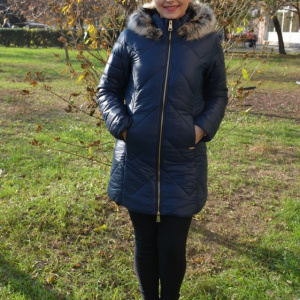 Jacheta moderna Anya ,lunga cu gluga detasabila,nuanta de bleumarin - Img 3