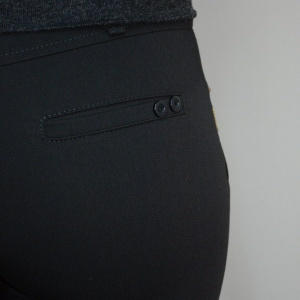 Pantalon cu buzunare apretate, nuanta de negru, fermoar chic - Img 5