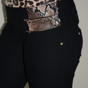 Pantalon fashion, nuanta de negru, curea animal-print - Img 4