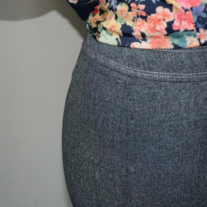 Pantalon lung, de culoare gri, cu croiala clasica, masura mica - Img 4