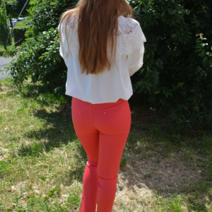 Pantalon modern, lung, cu design de dungi subtiri pe fond rosu - Img 4