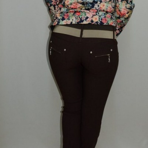 Pantalon tineresc, cu insertii de cusaturi, croiala moderna, nuanta maro - Img 4