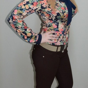 Pantalon tineresc, cu insertii de cusaturi, croiala moderna, nuanta maro - Img 7