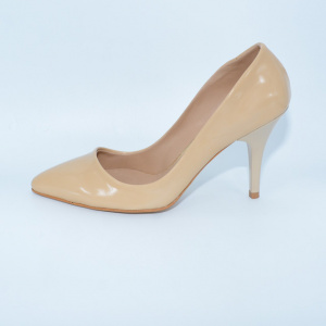 Pantof tip stiletto cu toc inalt, de culoare bej, cu aspect lacuit - Img 3