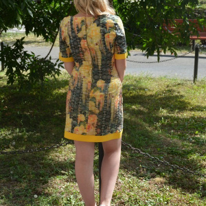 Rochie casual, feminina, imprimeu floral, galben pe fond gri-verzui - Img 5