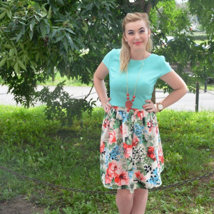 Rochie de culoare turcoaz, formata din doua piese, cu imprimeu - Img 2