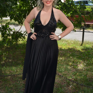 Rochie de seara lunga neagra, cu insertii de paiete in partea de sus - Img 4