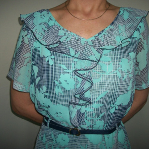 Rochie de vara bleumarin cu flori turcoaz si design de guler - Img 3