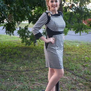 Rochie de zi, moderna, cazual, material pepit, nuanta de alb-negru - Img 3