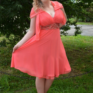 Rochie eleganta, model scurt, de culoare corai si insertii argintii - Img 3