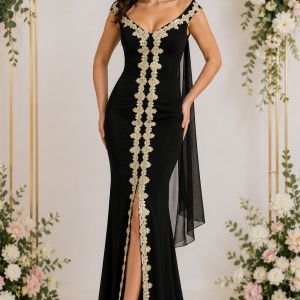 Rochie lunga de seara, culoare neagra cu aplicatii de dantela aurie