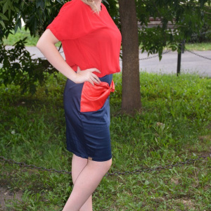 Rochie rafinata cu aspect de costum, culoare bleumarin-rosu - Img 3