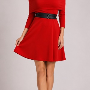 Rochie rafinata cu un design aparte si model in clos, nuanta rosie