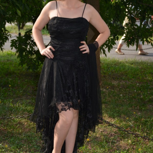 Rochie superba de ocazie, cu insertie de broderie neagra si trena - Img 2