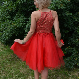 Rochie tinereasca de ocazie, rosie, cu tul si design de margele - Img 4