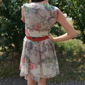 Rochie tinereasca de zi, cu croiala evazata si design multicolor - Img 5