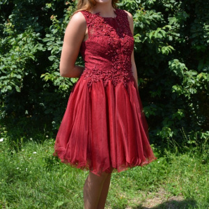 Rochie tinereasca din tul si dantela, marsala, model elegant - Img 4