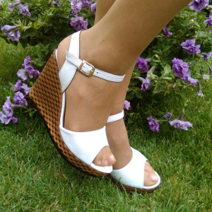 Sanda din piele naturala, de culoare alba, model simplu, casual - Img 4