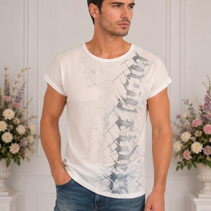 Tricou barbatesc, pe nuanta gri, cu imprimeu gri tip litere