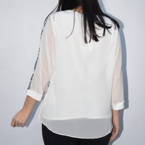 Bluza de ocazie din material tip voal,alb cu imprimeu floral pudra - Img 7