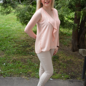 Bluza din voal, dublat in fata si model plisat marunt in spate - Img 3