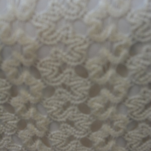 Bluza frumoasa cu maneca lunga, model dantelat pe culoare alba - Img 2