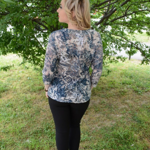 Bluza moderna, aspect brodat, usor transparenta, in nuanta de bleumarin - Img 5