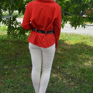 Bluza tip sacou de culoare rosie cu guler rotunjit cu fronseuri - Img 5