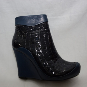 Botina scurta de culoare bleumarin cu design stone lacuit - Img 8