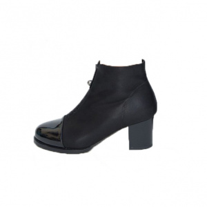Botina scurta, model casual, de culoare negru, cu toc mediu - Img 1