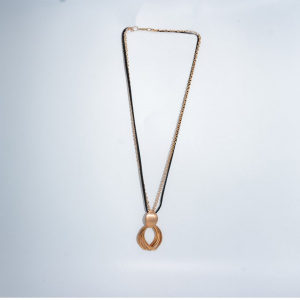 Colier damă elegant – modele variate cu pandantive decorative - Img 3