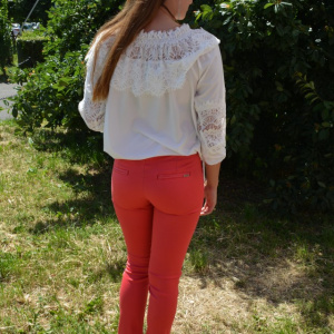 Pantalon comod din material elastic, rosu, cu model de buline - Img 4