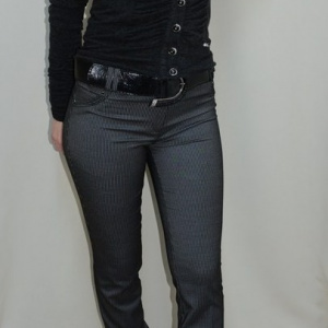 Pantalon cu design dungat, nuanta de gri, inchidere cu fermoar - Img 3