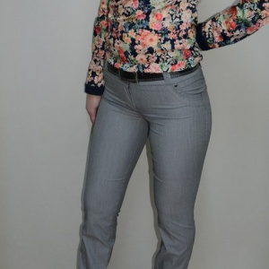 Pantalon elegant lung cu design geometric, de culoare gri - Img 2