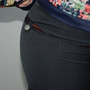 Pantalon lung, model clasic si croi usor evazat, de culoare neagra - Img 3